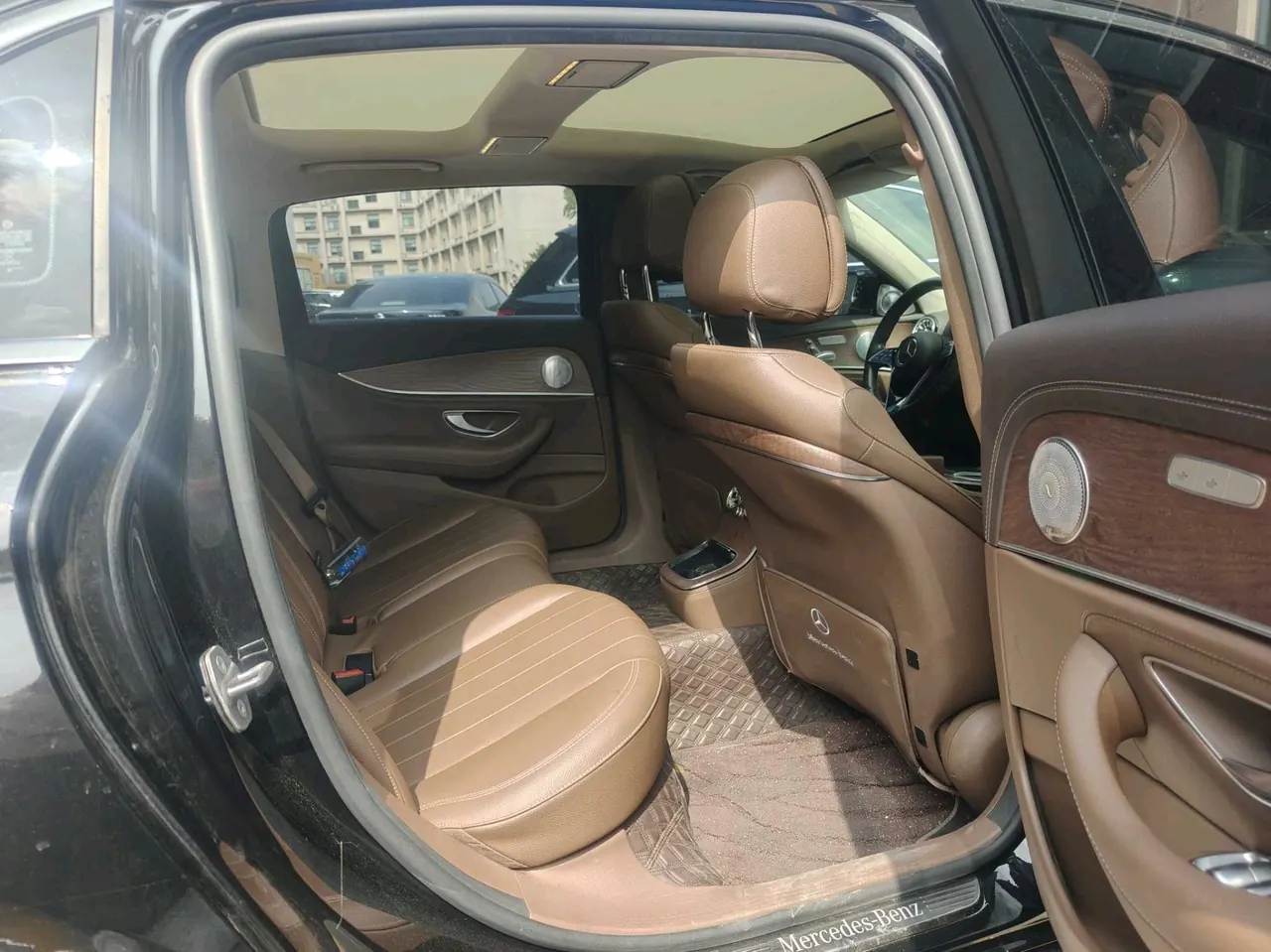 Mercedes Benz E Class 2021 E 260 L 2.0T (changed) automatic gear 4