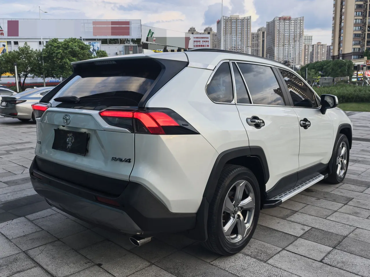 Toyota 2021 RAV4 Rongbo 2.0 Stepless Two-Drive Fashion PLUS Edition Automatic Gear 3