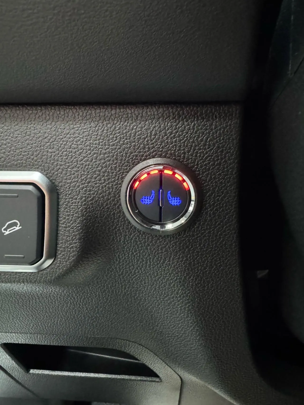 Haval 2023 M6 PLUS 1.5T Luxury Smart Joint Automatic Gear 14