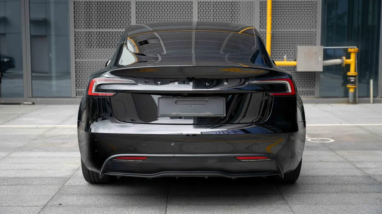 Tesla 2023 Model 3 Rejuvenation Edition Rear Wheel Drive Automatic Transmission 2