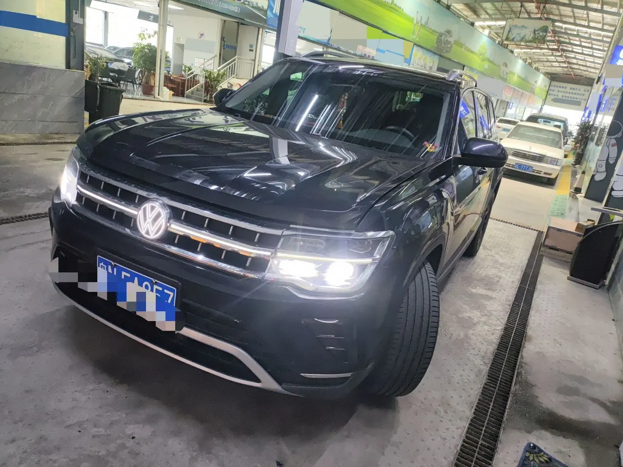 打开图片灯箱:Volkswagen 2021 Tuang 2.0TSI 330TSI Two-wheel Drive Respect Deluxe Automatic Gear