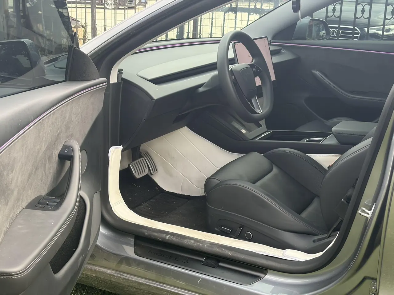 Tesla 2024 Model 3 high-performance all-wheel drive version automatic transmission 2