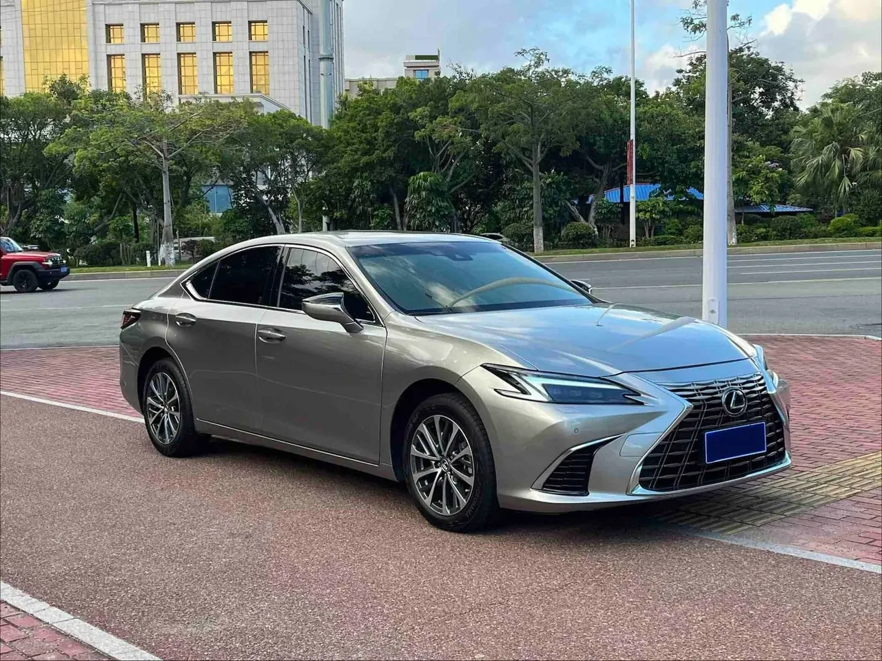 Lexus ES (Imported) 2025 ES200 2.0 Stepless Edition Automatic Gear 3