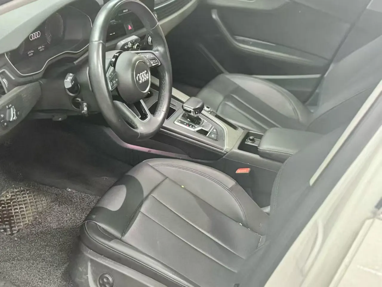 Audi 2020 A4L 2.0TFSI 40TFSI Fashion Dynamic Automatic 4