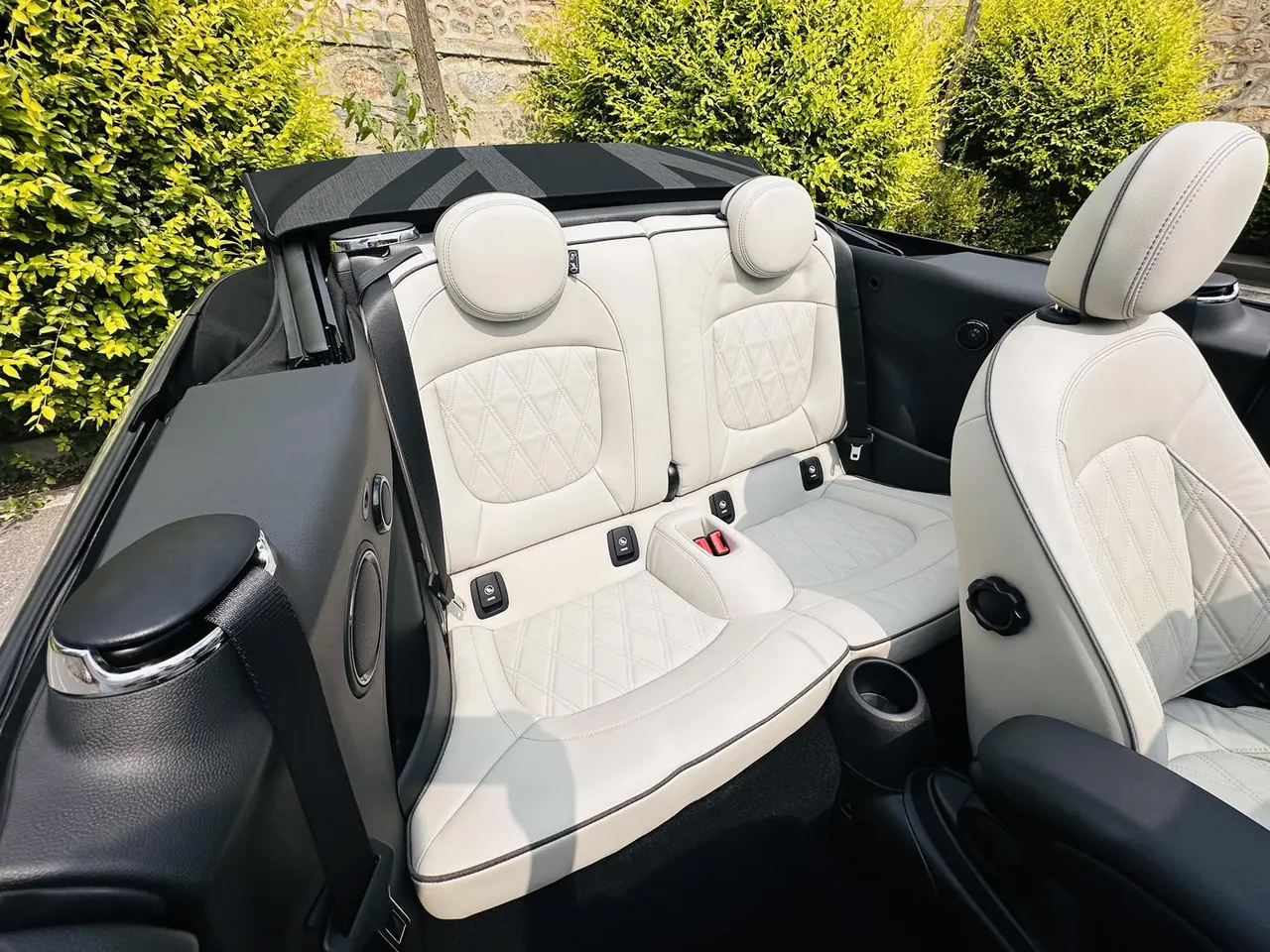 MINI Cabrio (Imported) 2022 Cooper S Cabrio 2.0T Sidewalk Automatic 22