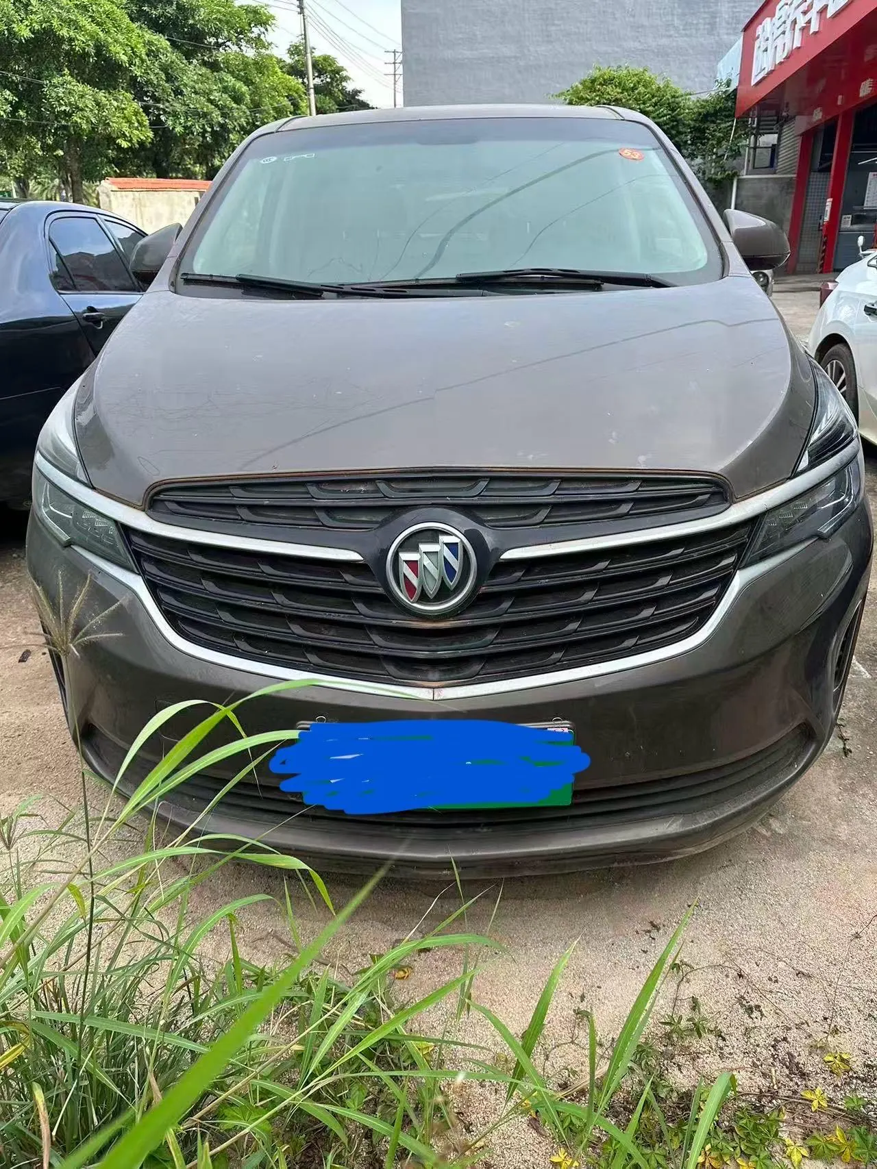 Buick 2022 GL8 Land Business Class 48V 2.0T 652T Luxury Automatic Gear 4