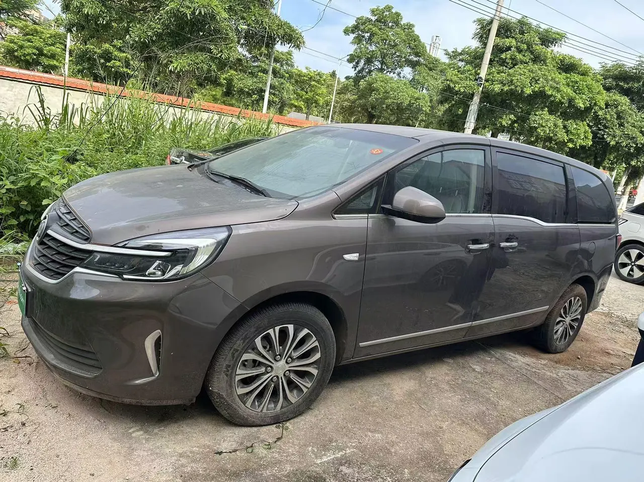 Buick 2022 GL8 Land Business Class 48V 2.0T 652T Luxury Automatic Gear 6