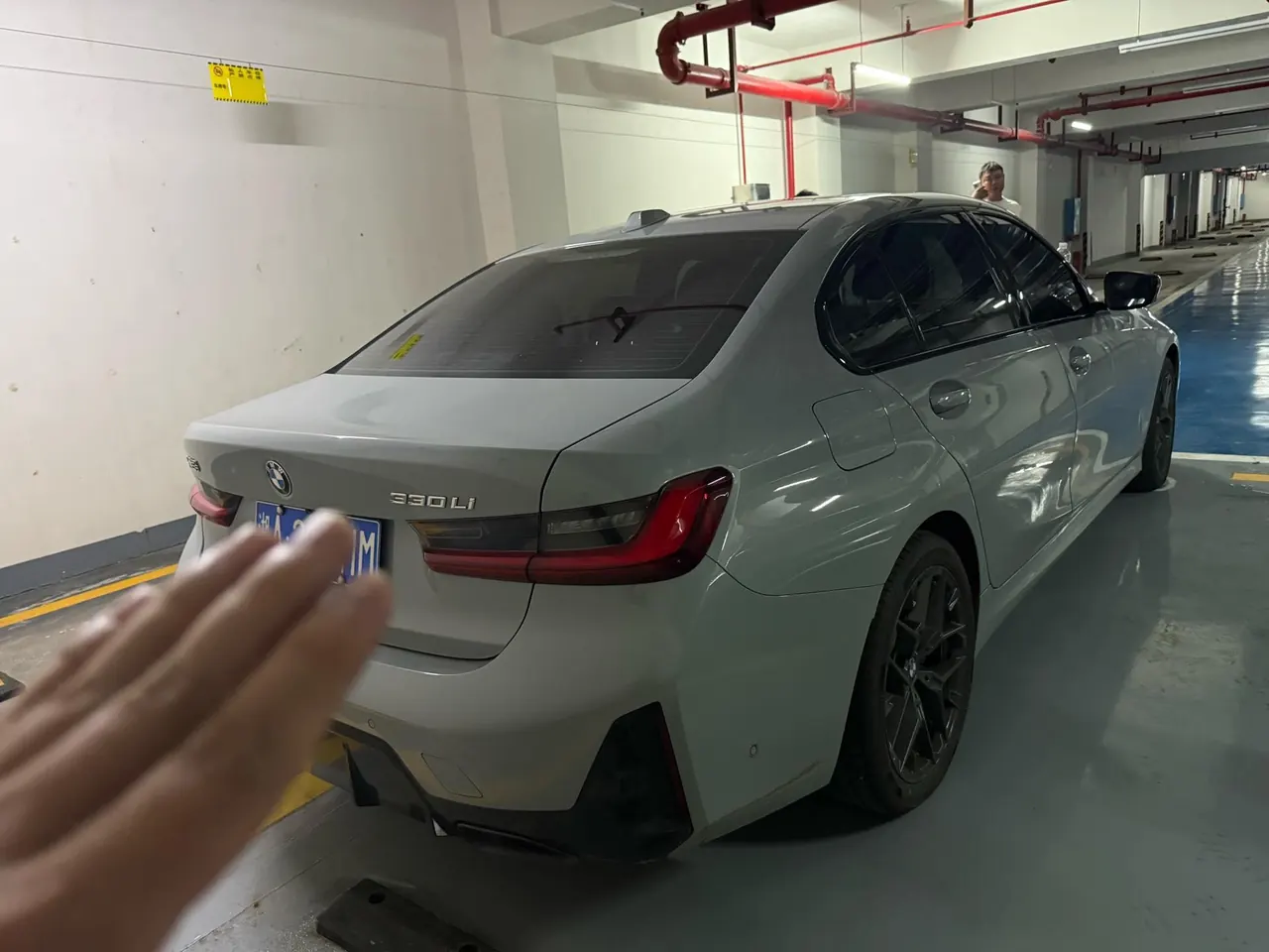 BMW 3 Series 2025 330Li 2.0T M Sports Obsidian Night Suit Automatic Gear 5