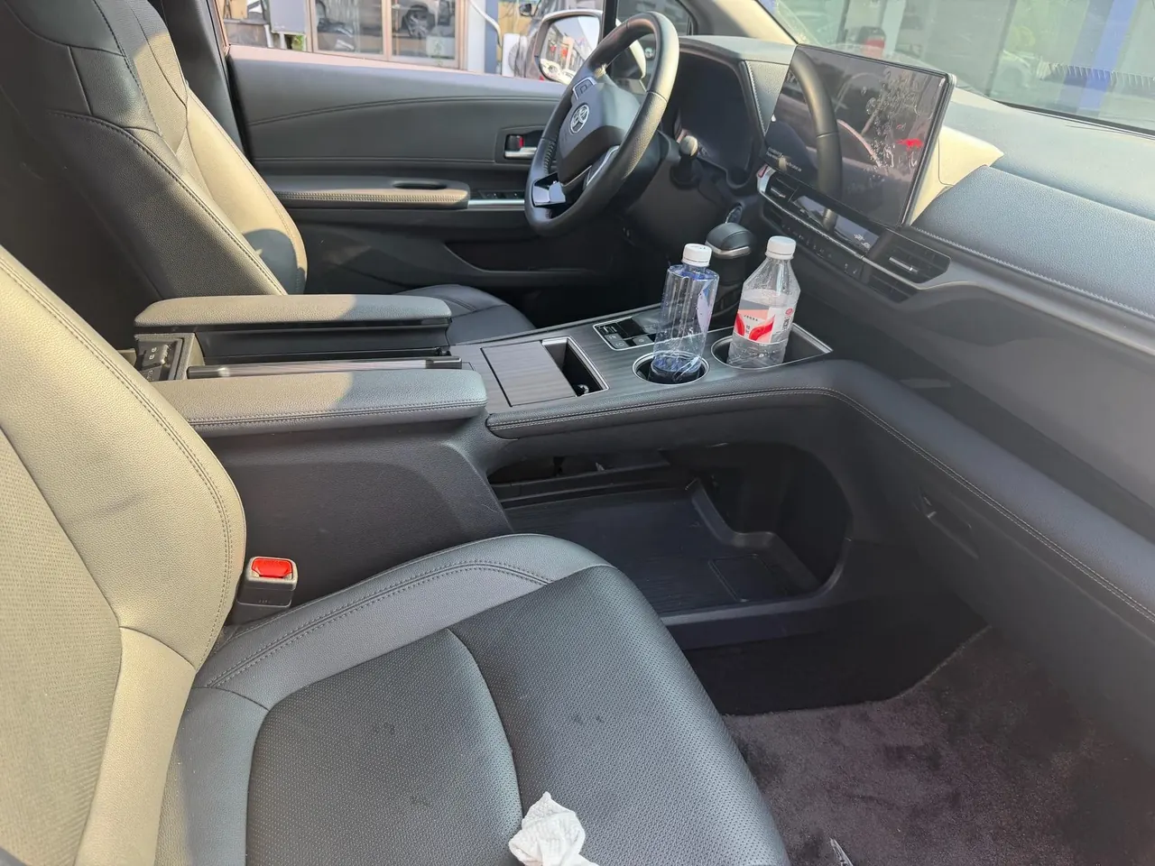 Toyota 2023 Sai 2.5 Stepless Premium Edition Automatic Gear 2