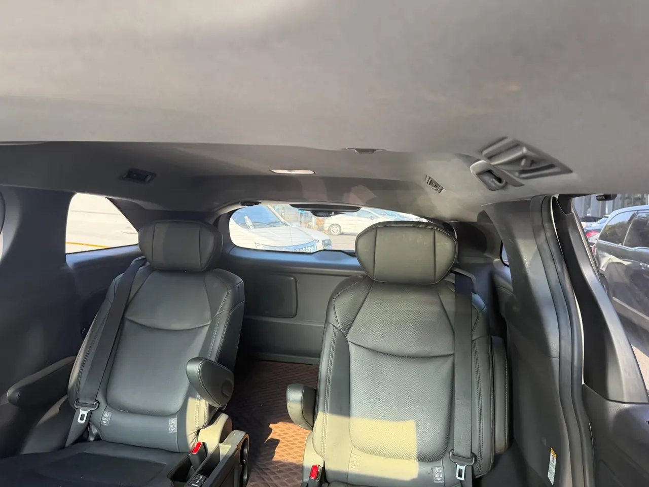 Toyota 2023 Sai 2.5 Stepless Premium Edition Automatic Gear 5