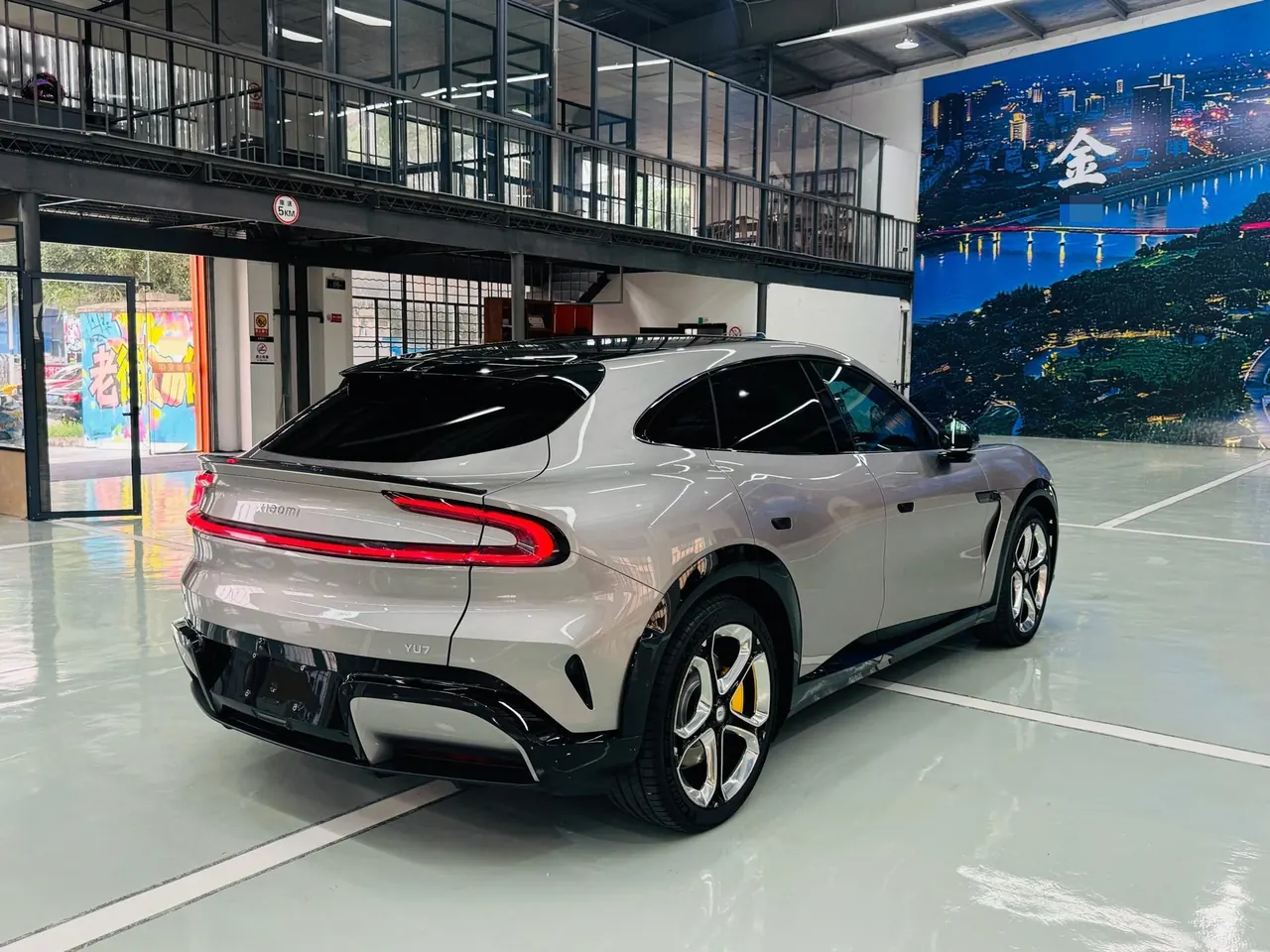 MI 2025 YU7 Long Endurance Four-wheel Drive Pro Edition Automatic Gear 6