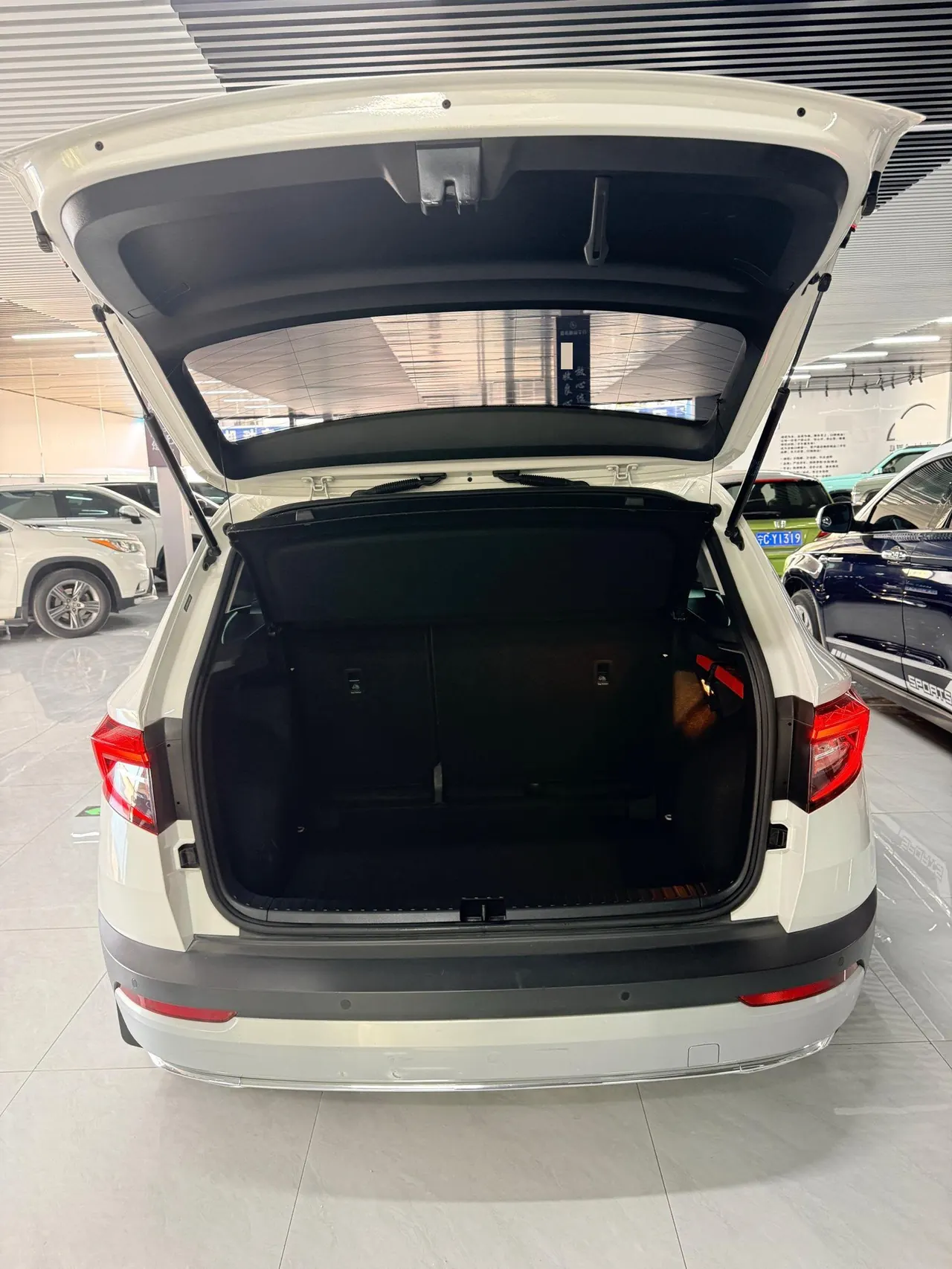Skoda 2020 Keluoke 1.4TSI TSI280 Zhixing Flagship Automatic Gear 4