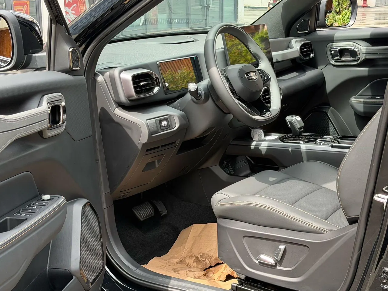 Geely 2025 Denim 1.5TD Trendy Edition Automatic 4