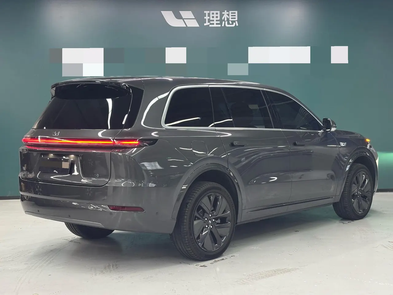 Li 2023 L9 Pro Edition Automatic Gear 2