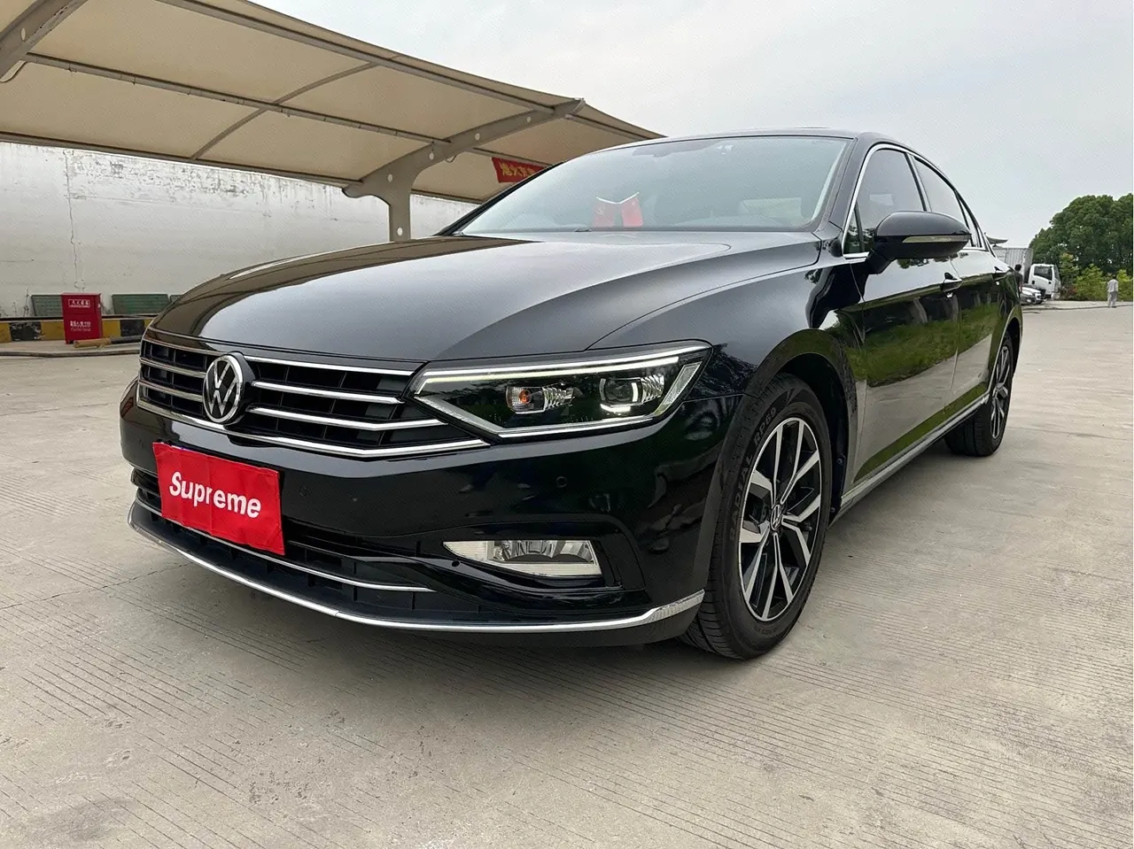 Open image lightbox: Volkswagen 2020 Magotan 2.0TSI 330TSI Leading Automatic