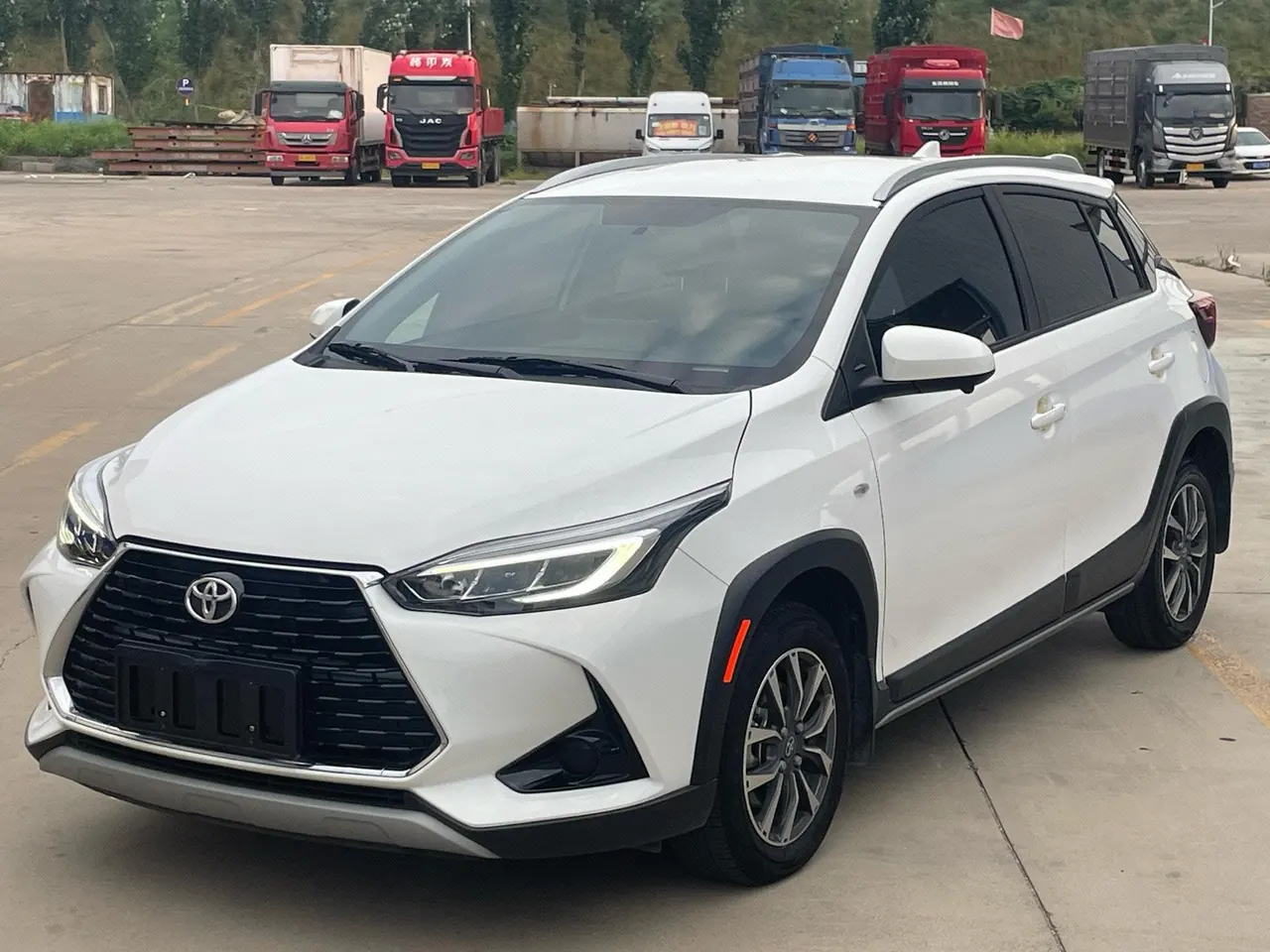 打开图片灯箱:Toyota yaris 2022 YARiS L Zhixuan X 1.5 Stepless Leading PLUS Edition Automatic Gear