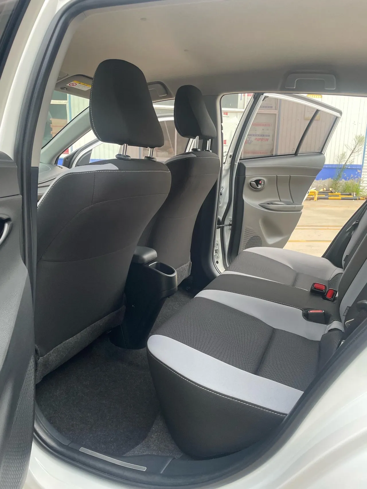 Toyota yaris 2022 YARiS L Zhixuan X 1.5 Stepless Leading PLUS Edition Automatic Gear 4
