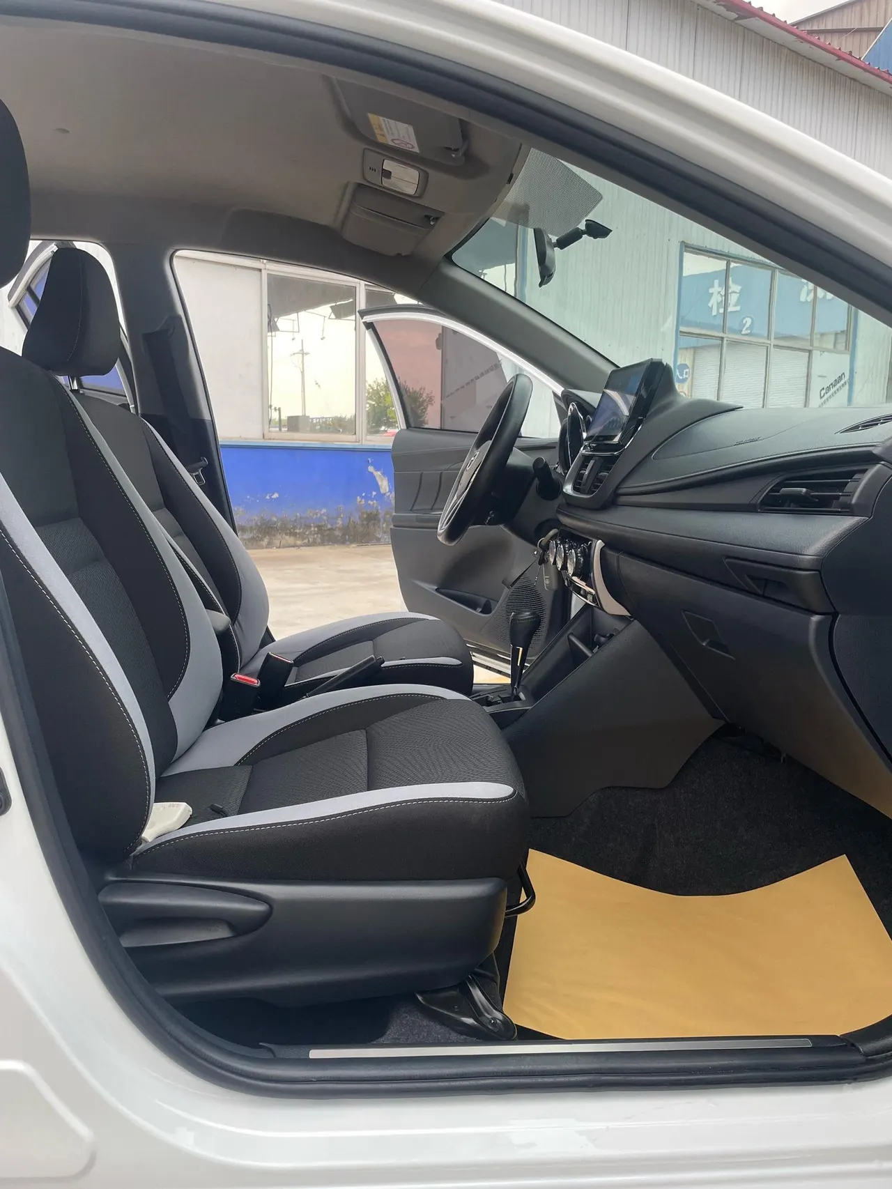 Toyota yaris 2022 YARiS L Zhixuan X 1.5 Stepless Leading PLUS Edition Automatic Gear 6