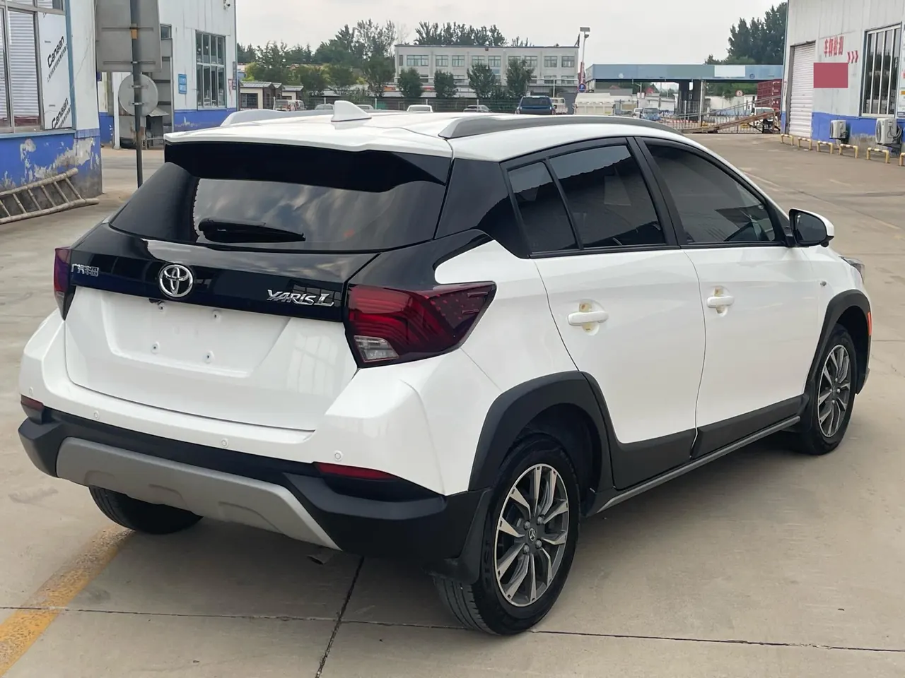 Toyota yaris 2022 YARiS L Zhixuan X 1.5 Stepless Leading PLUS Edition Automatic Gear 8