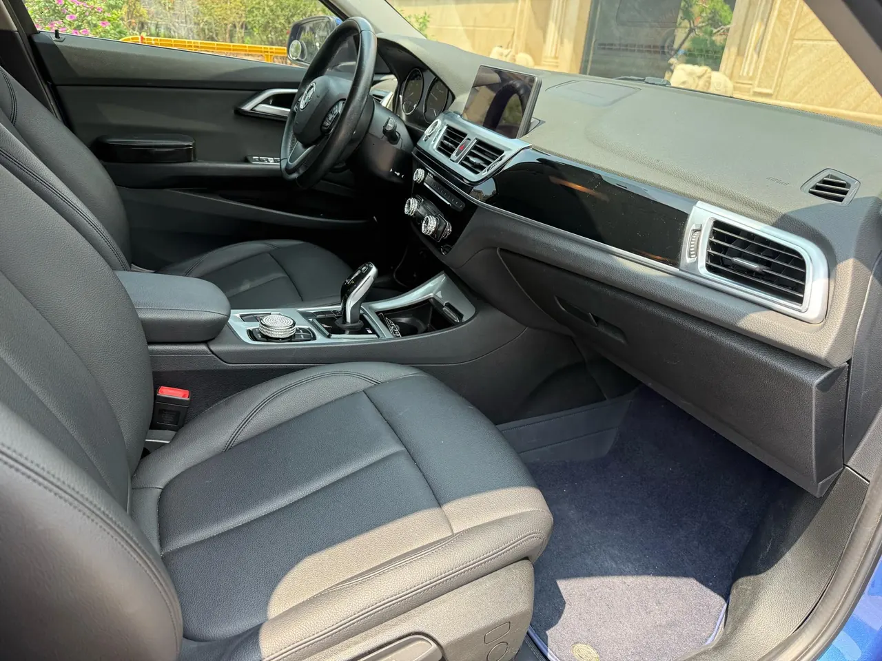 BMW 1 Series 2020 120i 1.5T Fashion Automatic 4