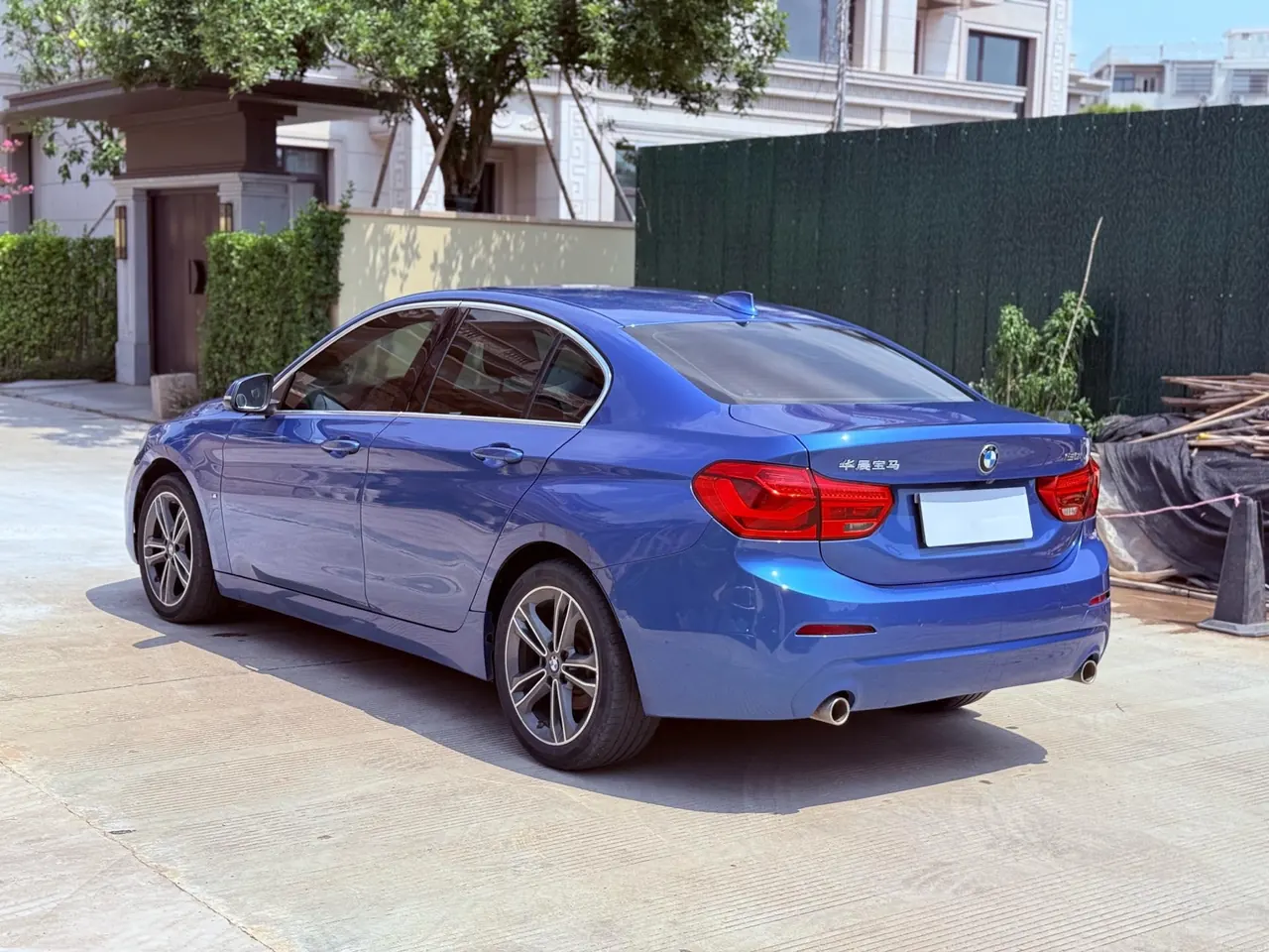 BMW 1 Series 2020 120i 1.5T Fashion Automatic 7