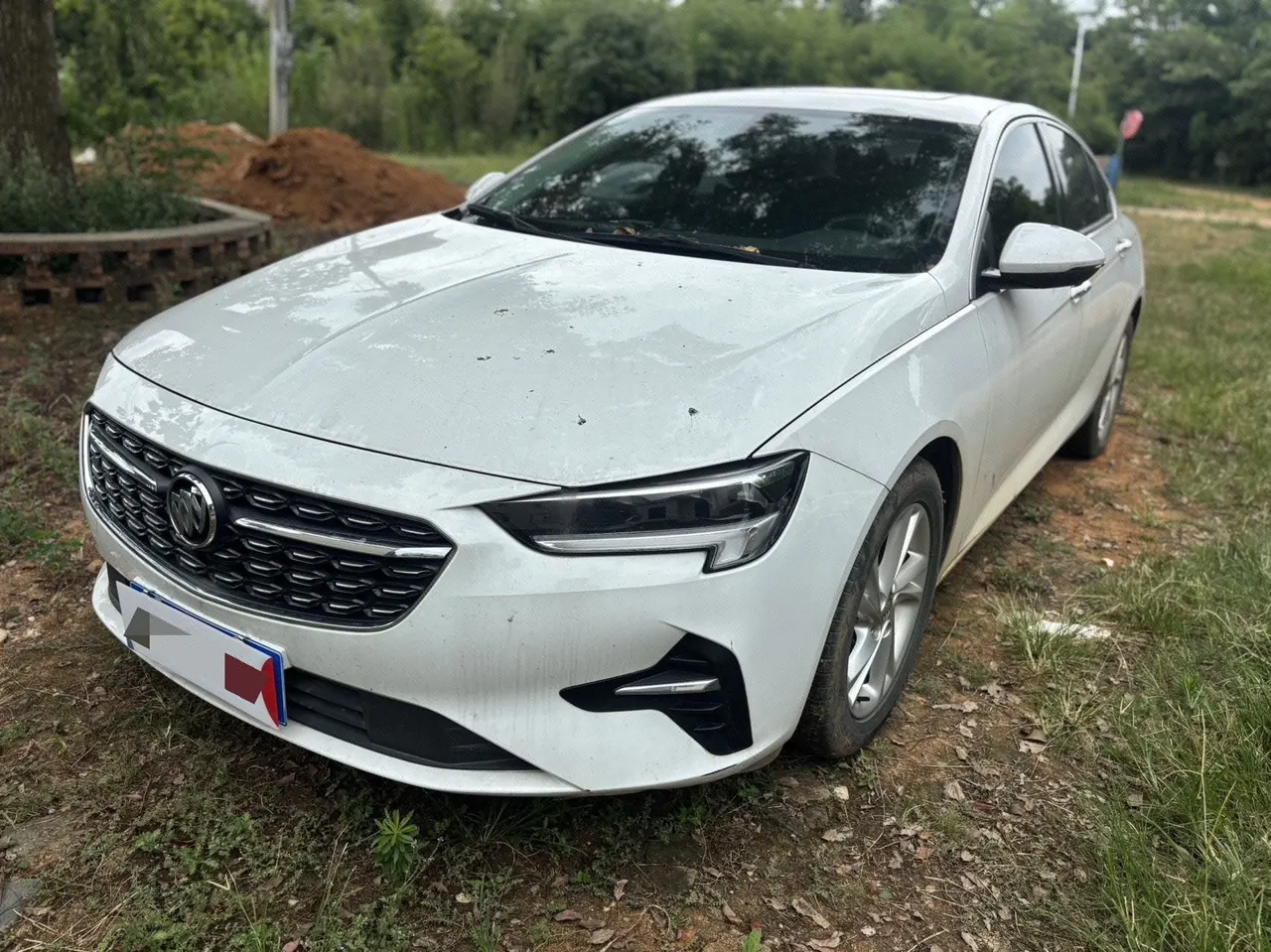 Open image lightbox: Buick 2020 Regal 1.5T 552T Elite Automatic Gear