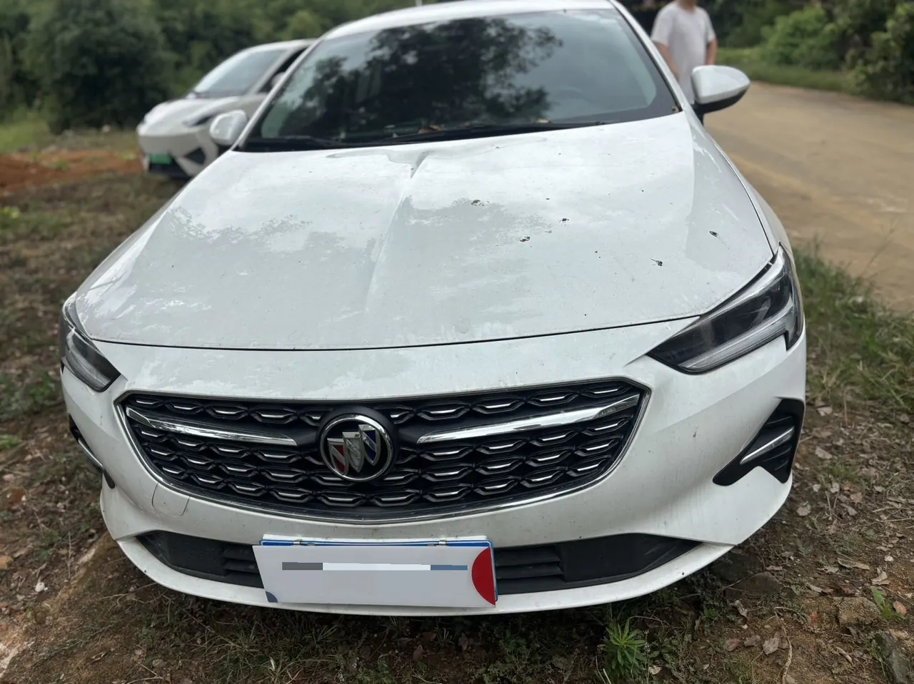 Buick 2020 Regal 1.5T 552T Elite Automatic Gear 2