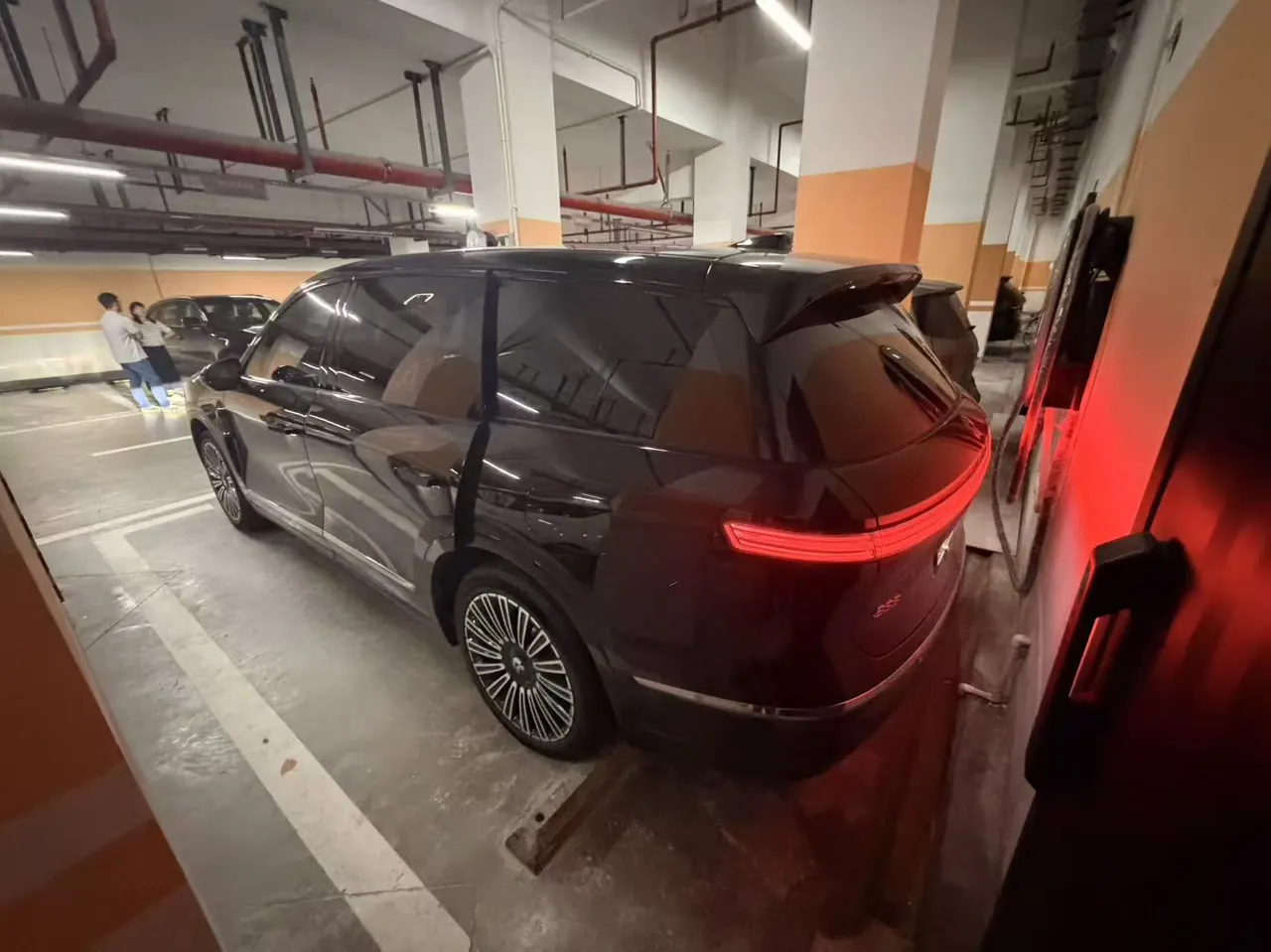NIO 2026 ES8 6-seat executive deluxe automatic gear 4