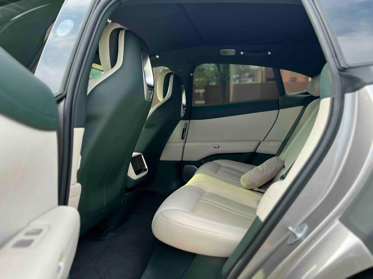 MI 2025 YU7 Long Endurance Rear Drive Automatic Gear 6