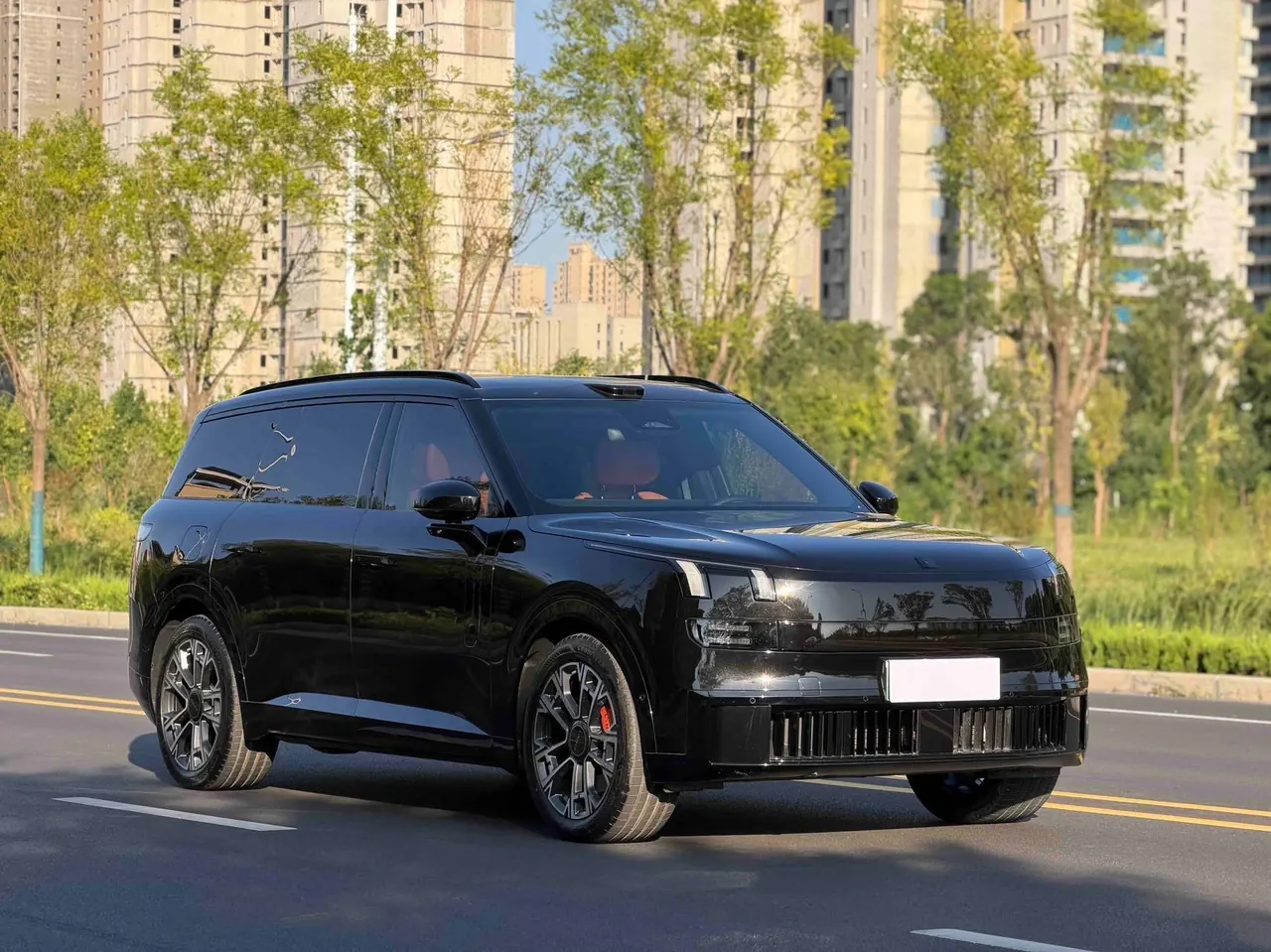 LYNK&amp;CO 2025 LYNK&amp;CO 900 1.5T Ultra Automatic 3