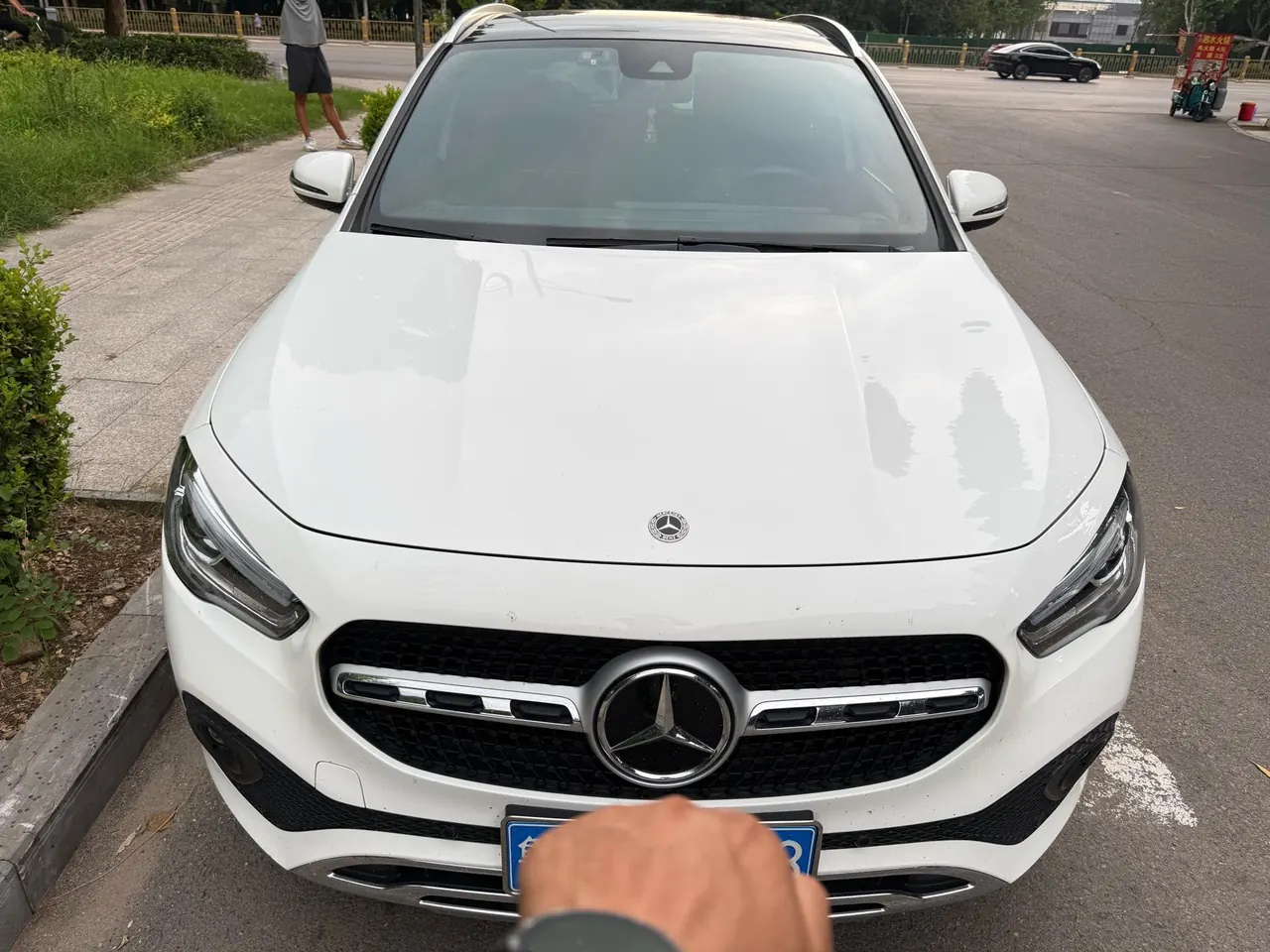 Mercedes Benz 2022 GLA 220 2.0T automatic gear 3