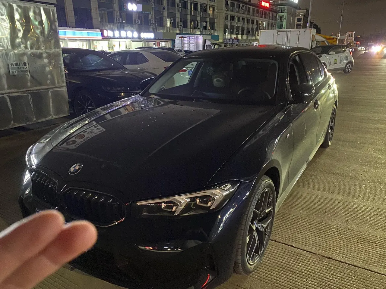 Open image lightbox: BMW 3 Series 2026 330Li 2.0T M Sports Obsidian Night Suit Automatic Gear