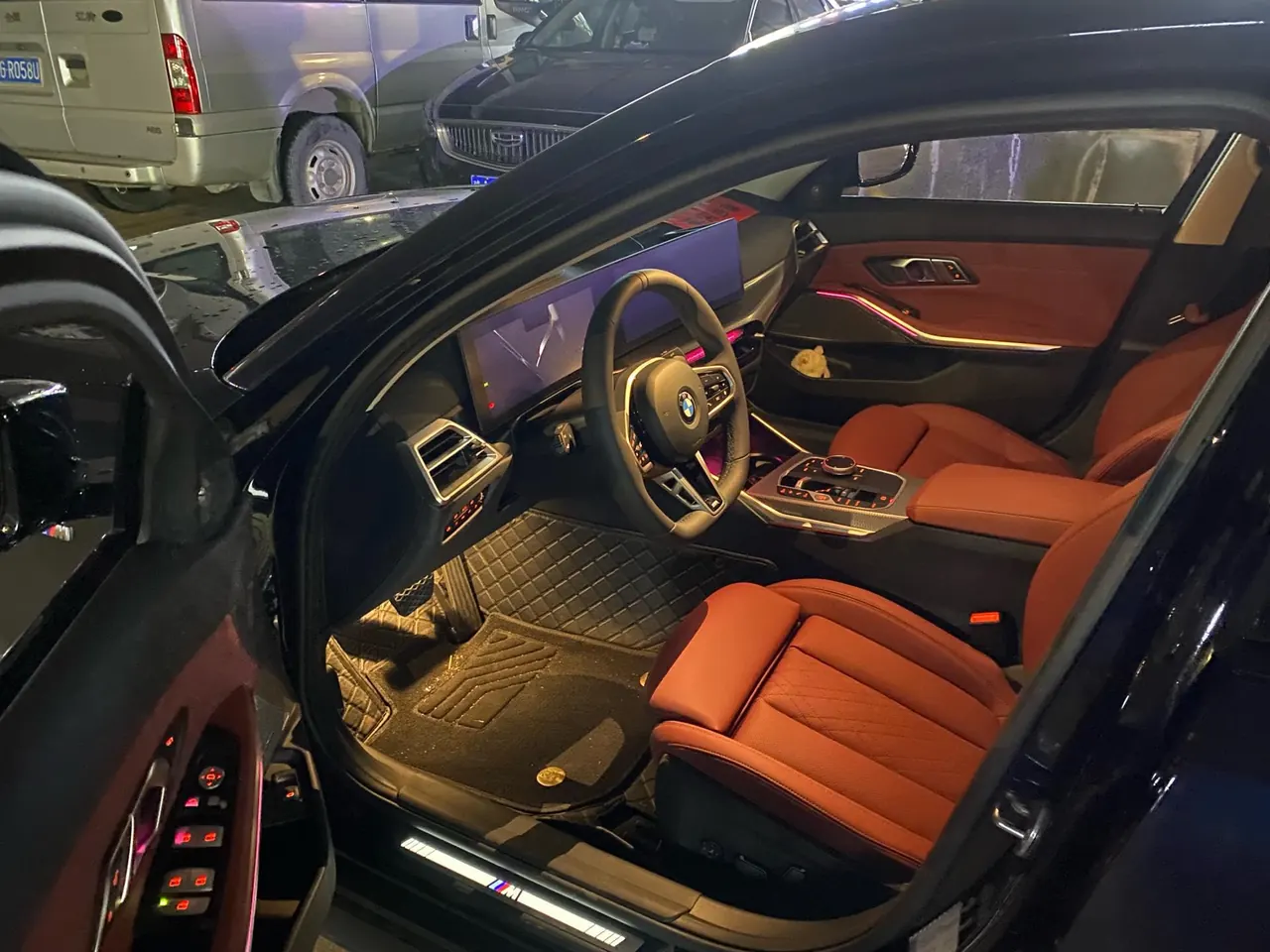 BMW 3 Series 2026 330Li 2.0T M Sports Obsidian Night Suit Automatic Gear 6
