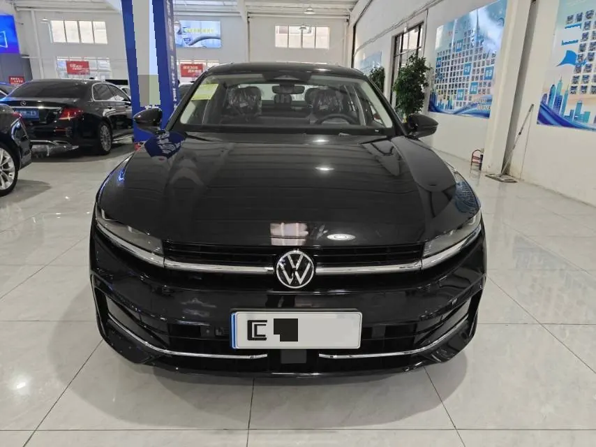 Volkswagen 2026 Magotan 2.0TSI 380TSI Premium Edition Da Mai Bag Automatic Gear 2