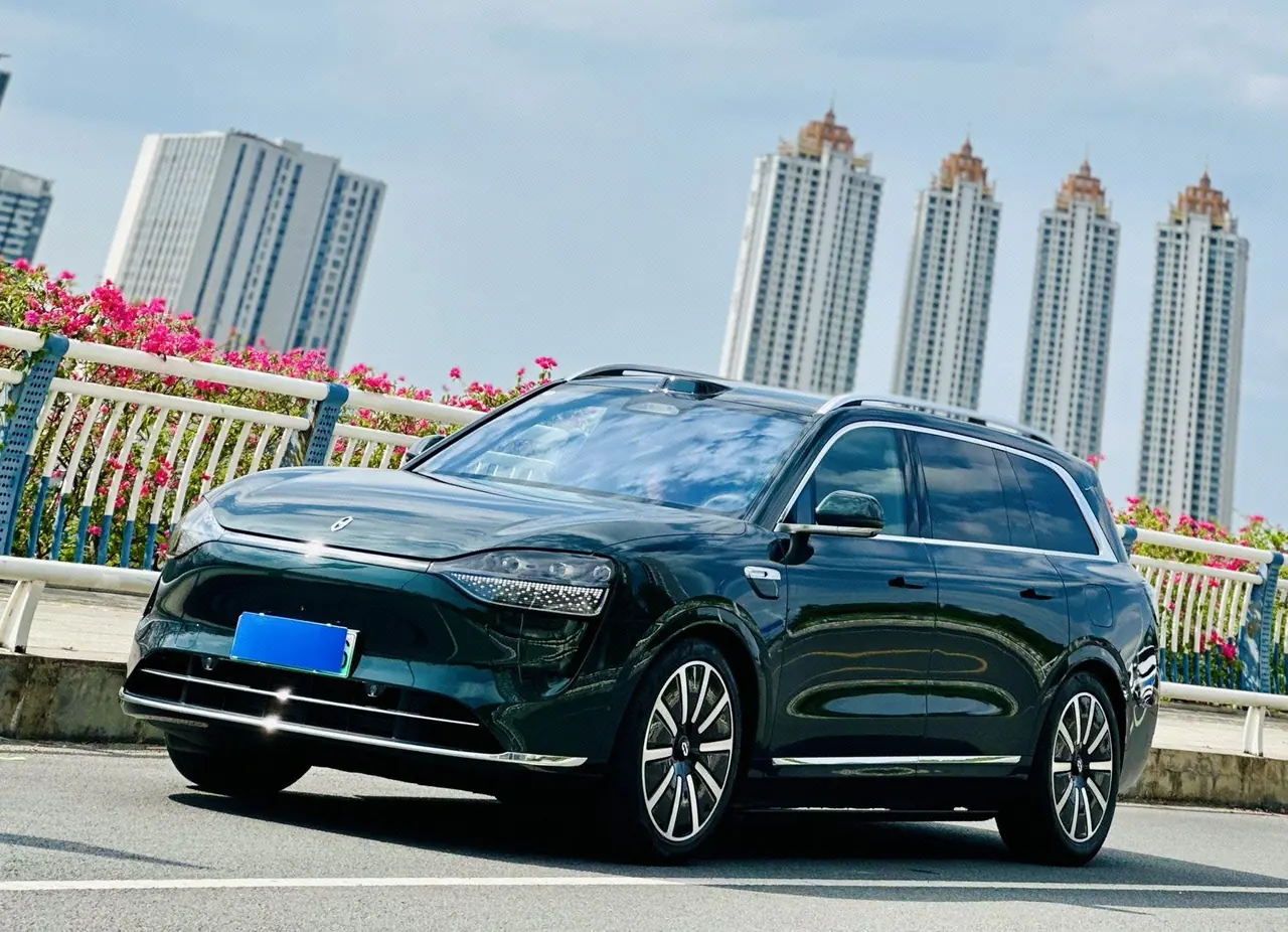 打开图片灯箱:AITO 2025 AITO M9 extended range Ultra version 52kWh5 seat version automatic gear