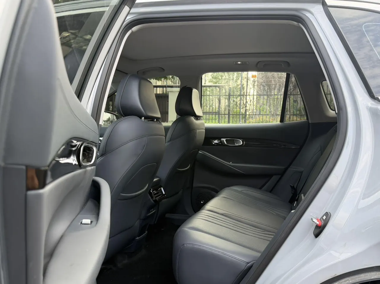 Geely Galaxy 2026 E 5 610km Discovery Edition Automatic Gear 6