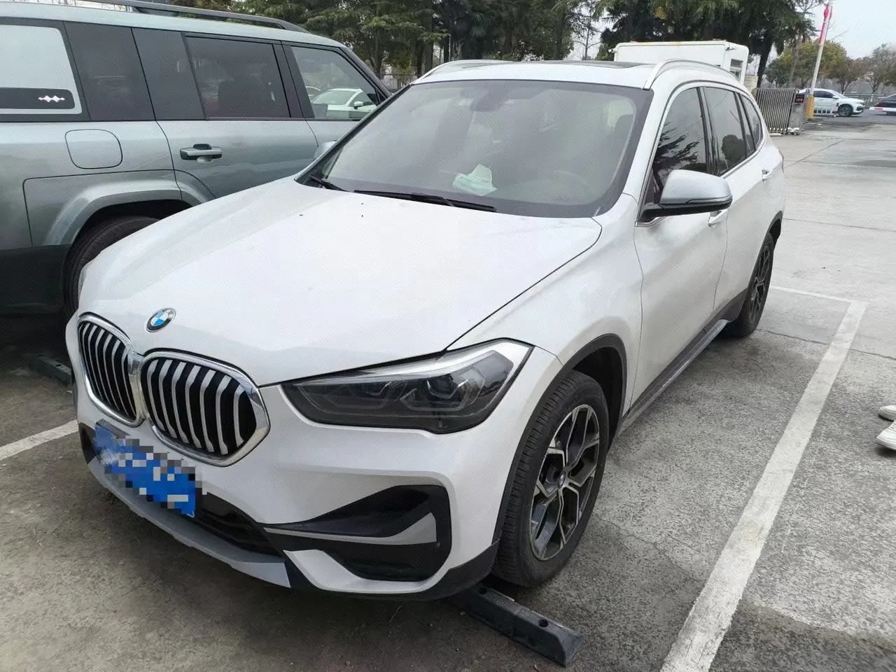 Open image lightbox: BMW 2022 X1 sDrive20Li 1.5T fashion automatic gear