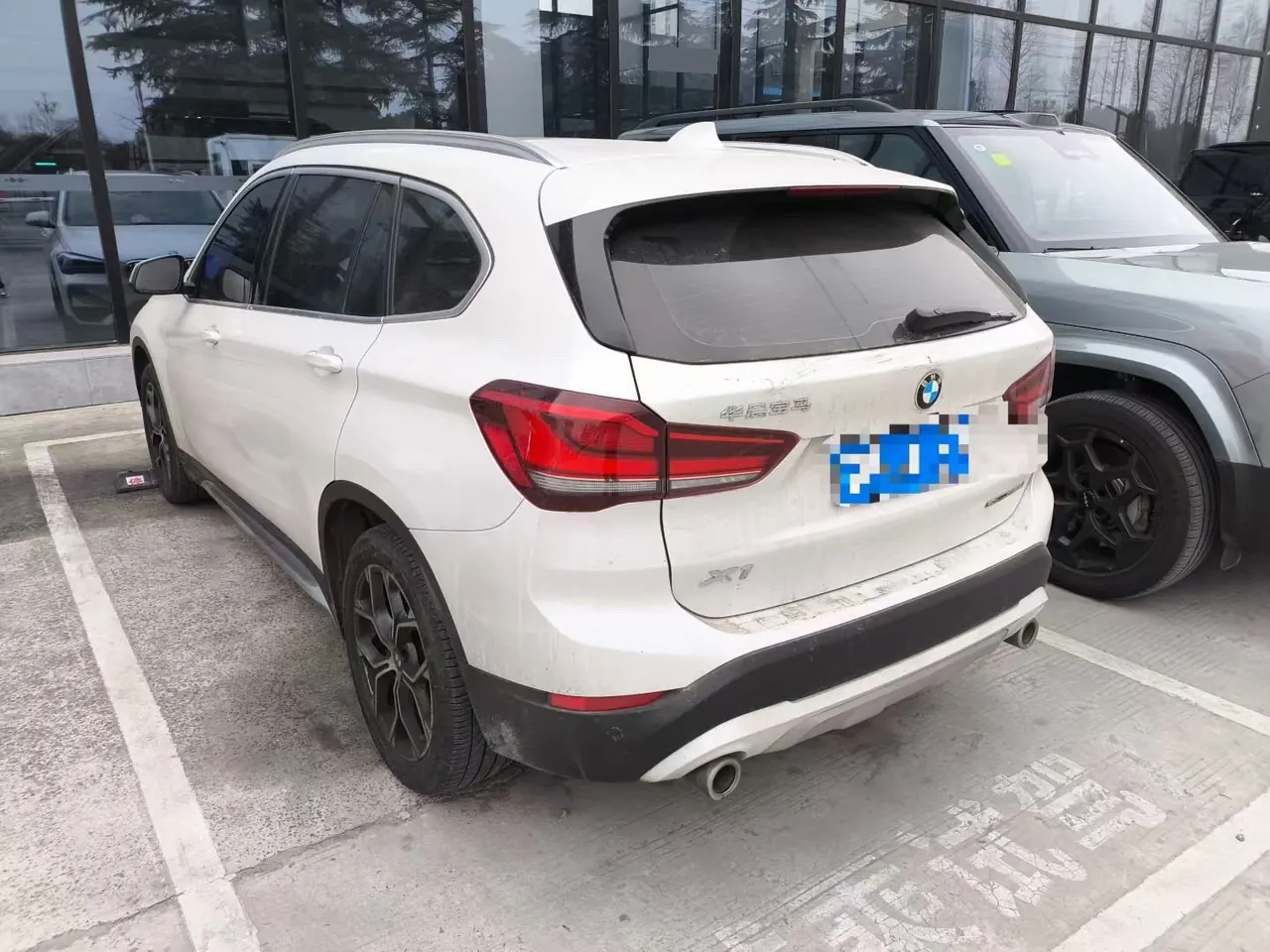 BMW 2022 X1 sDrive20Li 1.5T fashion automatic gear 2