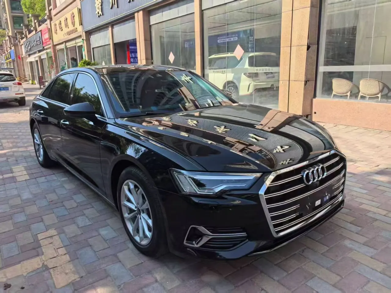 Audi 2022 A6L 2.0TFSI 40TFSI Deluxe Elegant Automatic 3