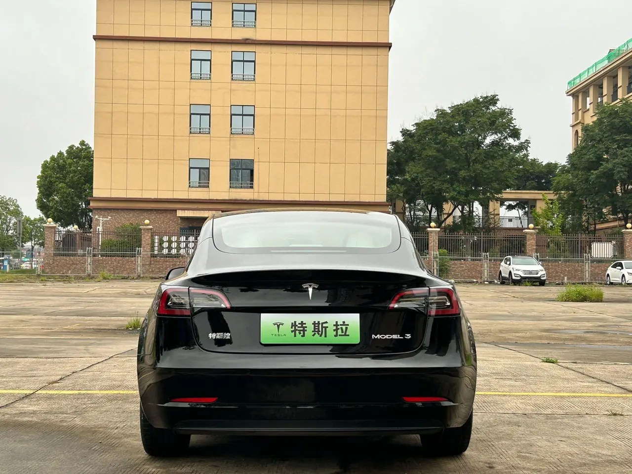 Tesla 2022 Model 3 rear-wheel drive version of automatic transmission 8