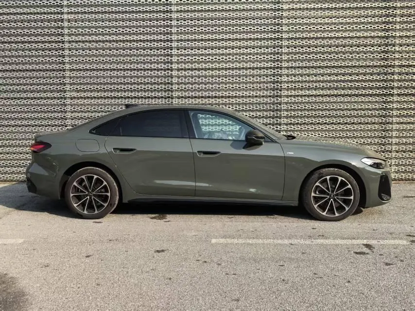 Audi 2026 A5L 2.0T Sport Plus Automatic 3