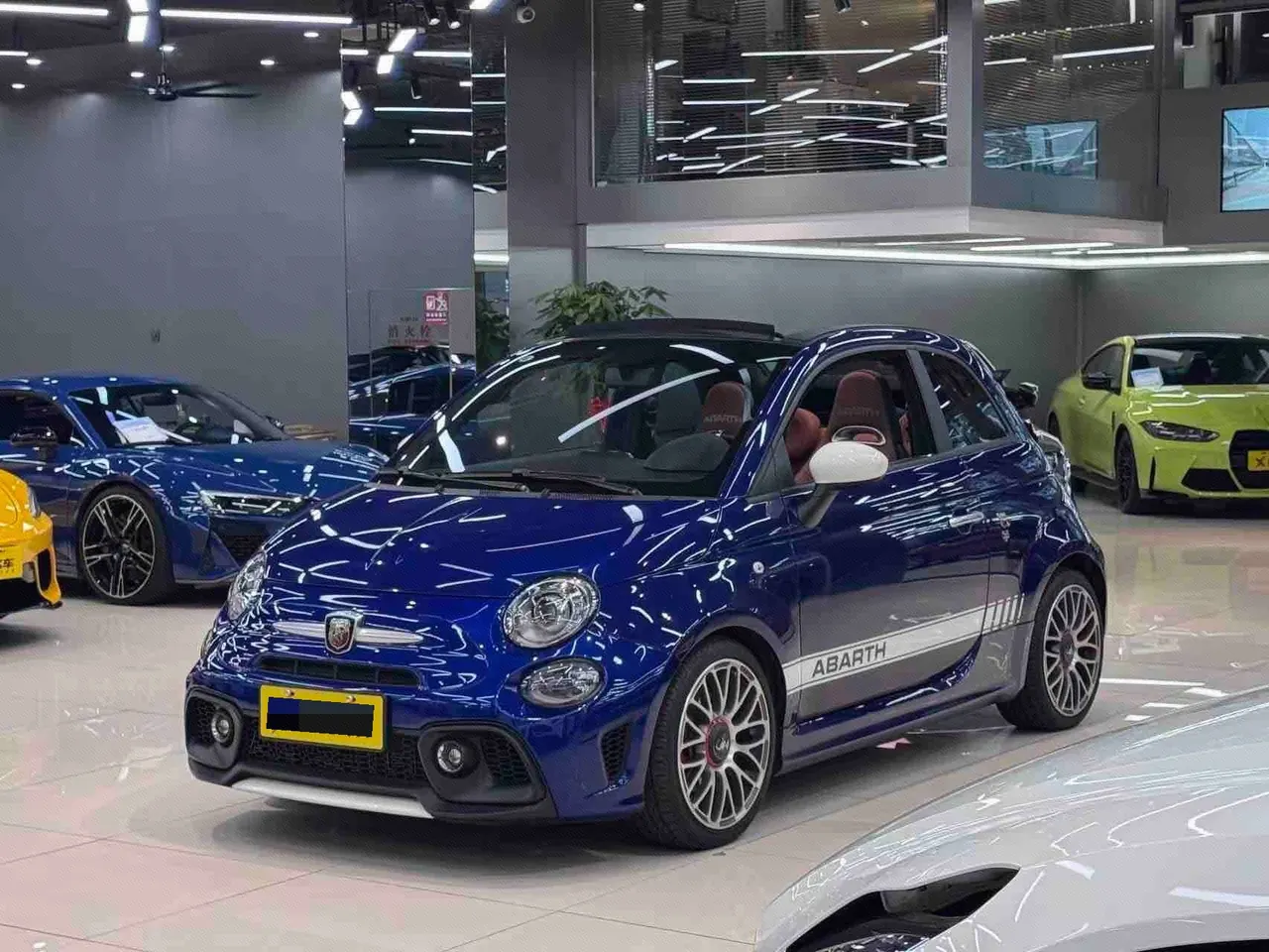 Fiat 500 (Imported) 2022 500 Abarth 1.4T Sequence Variable Speed Manual Gear - View 1