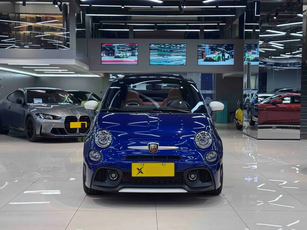 Fiat 500 (Imported) 2022 500 Abarth 1.4T Sequence Variable Speed Manual Gear 2