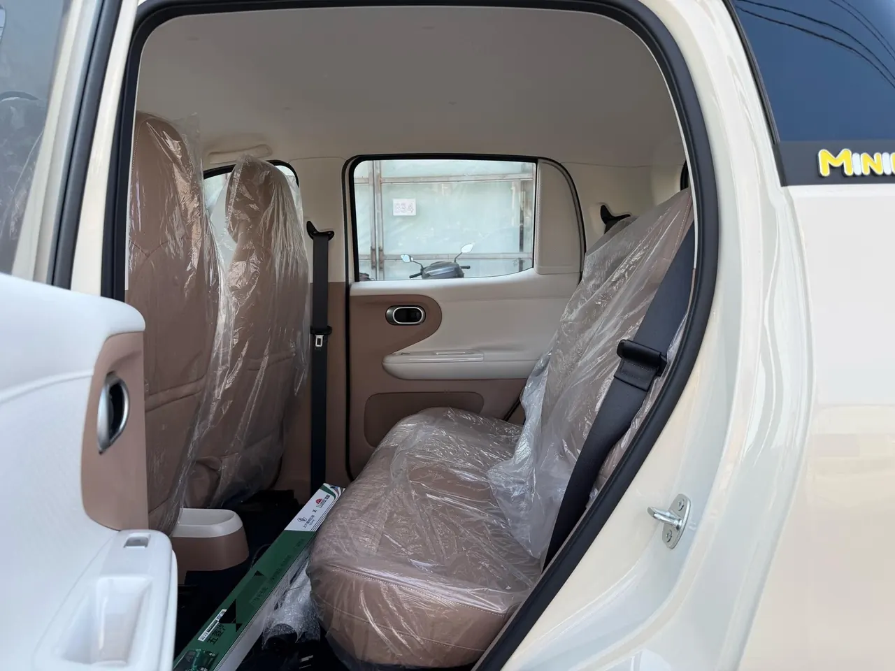 WuLing 2026 Hongguang MINI EV 301km Enjoy Automatic Gear 13