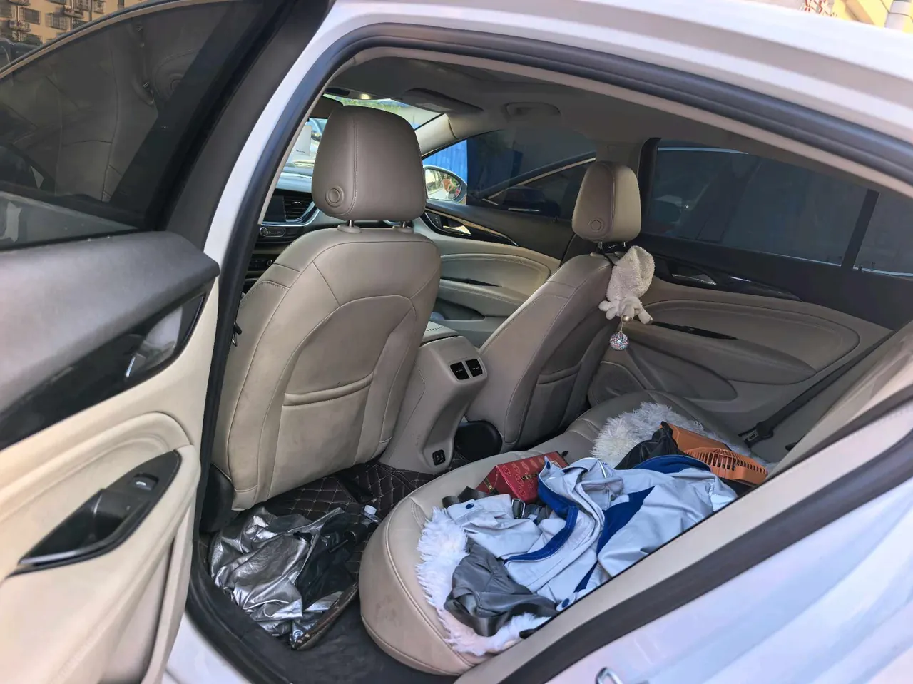 Buick 2022 Regal 1.5T 552T Smart Automatic Gear 4