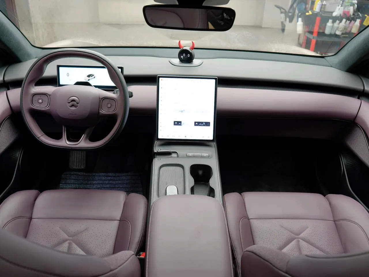 NIO 2022 ET5 75kWh automatic gear 2