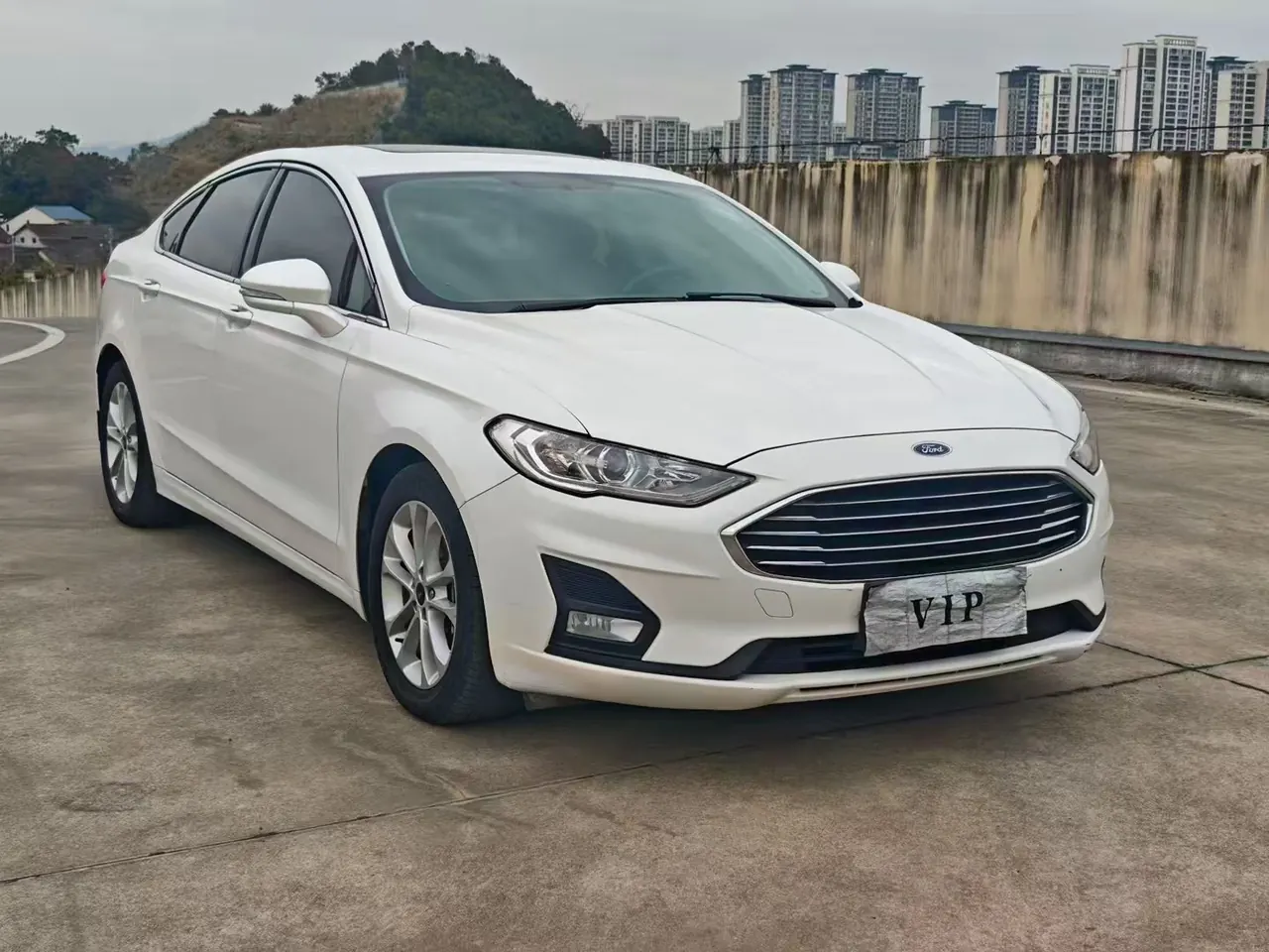 Ford 2020 Mondeo 1.5T EcoBoost 180 Luxury Automatic Gear 3
