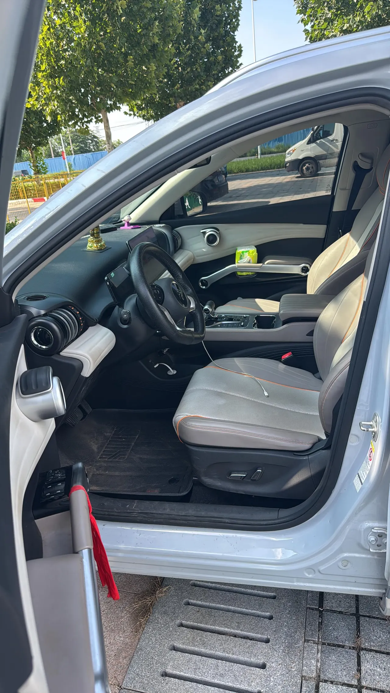 BYD Yuan PLUS 2022 Yuan PLUS 430KM Honorable Automatic Gear 2