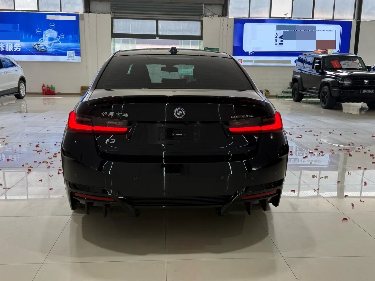 BMW 2024 i3 eDrive 35 L automatic gear 8
