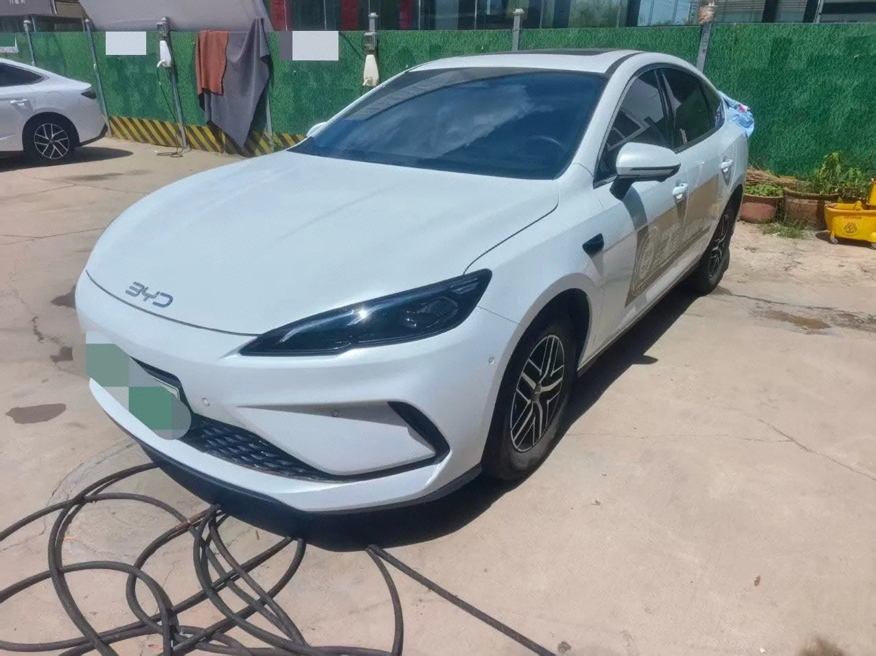 打开图片灯箱:BYD 2025 seals 05 DM-i 1.5 stepless smart driving version 120KM flagship automatic gear